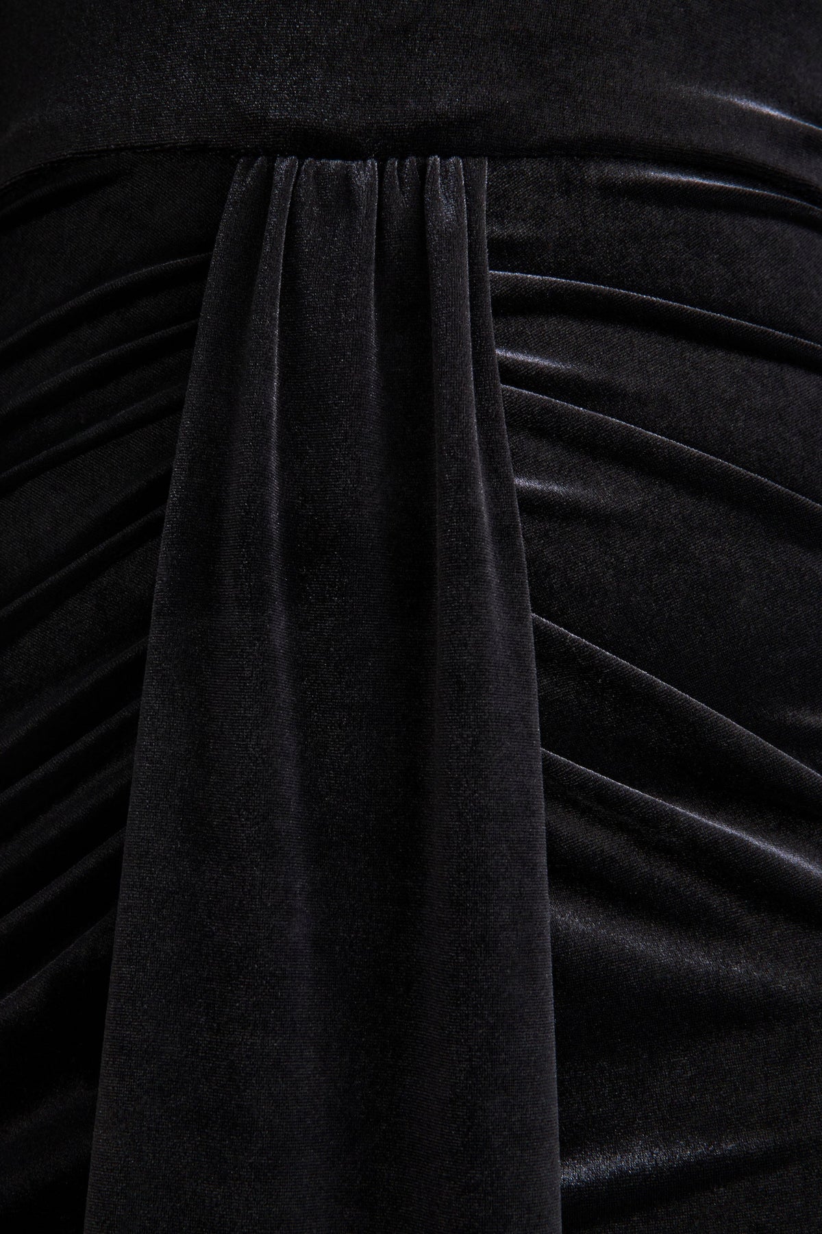 Adoring | Black Velvet High-Neck Maxi Dress With Cape