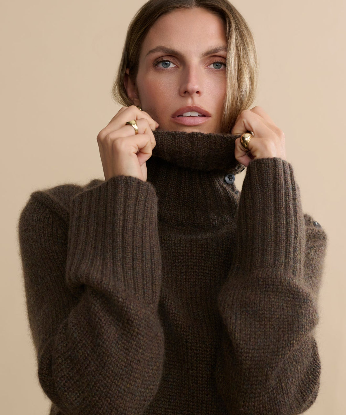Sweaters & Knits