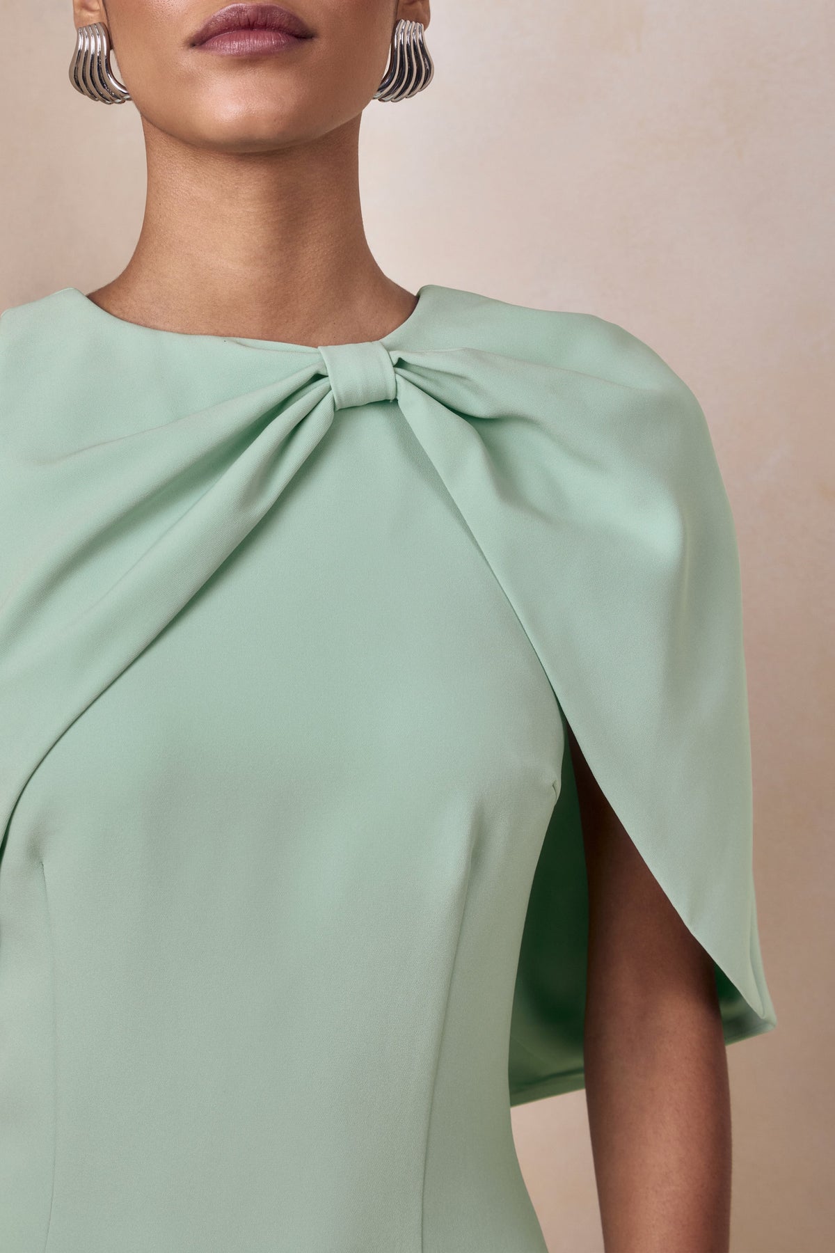 Quira | Mint Round Neck Short Sleeve Maxi Dress With Bow Detailing And Back Split