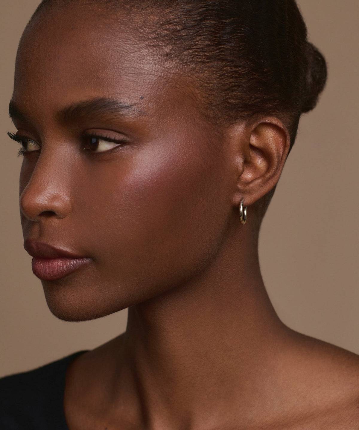 Small Eloise Hoops