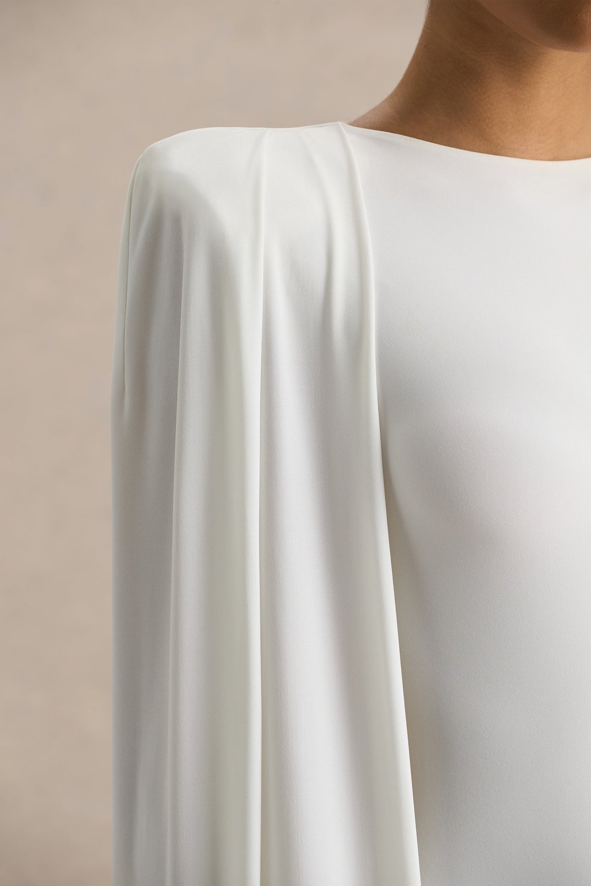Mimi | White Jersey Round Neck Long Sleeve Maxi Dress With Cape